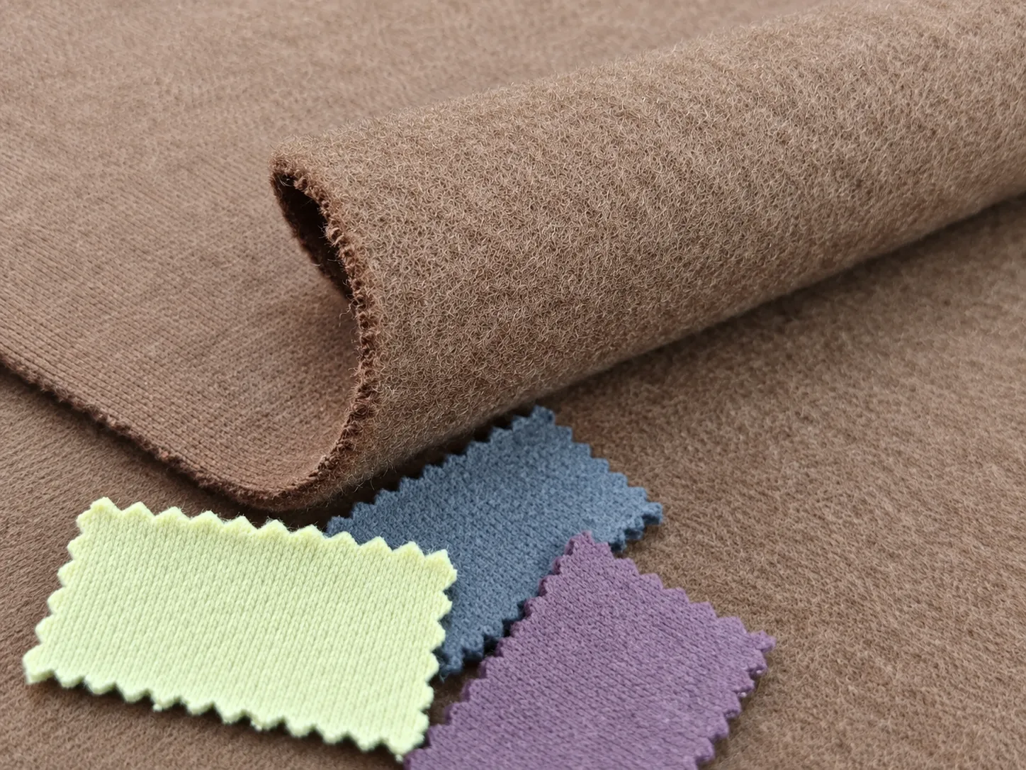 Brushed fleece fabric for hoodie and sweatshirt development