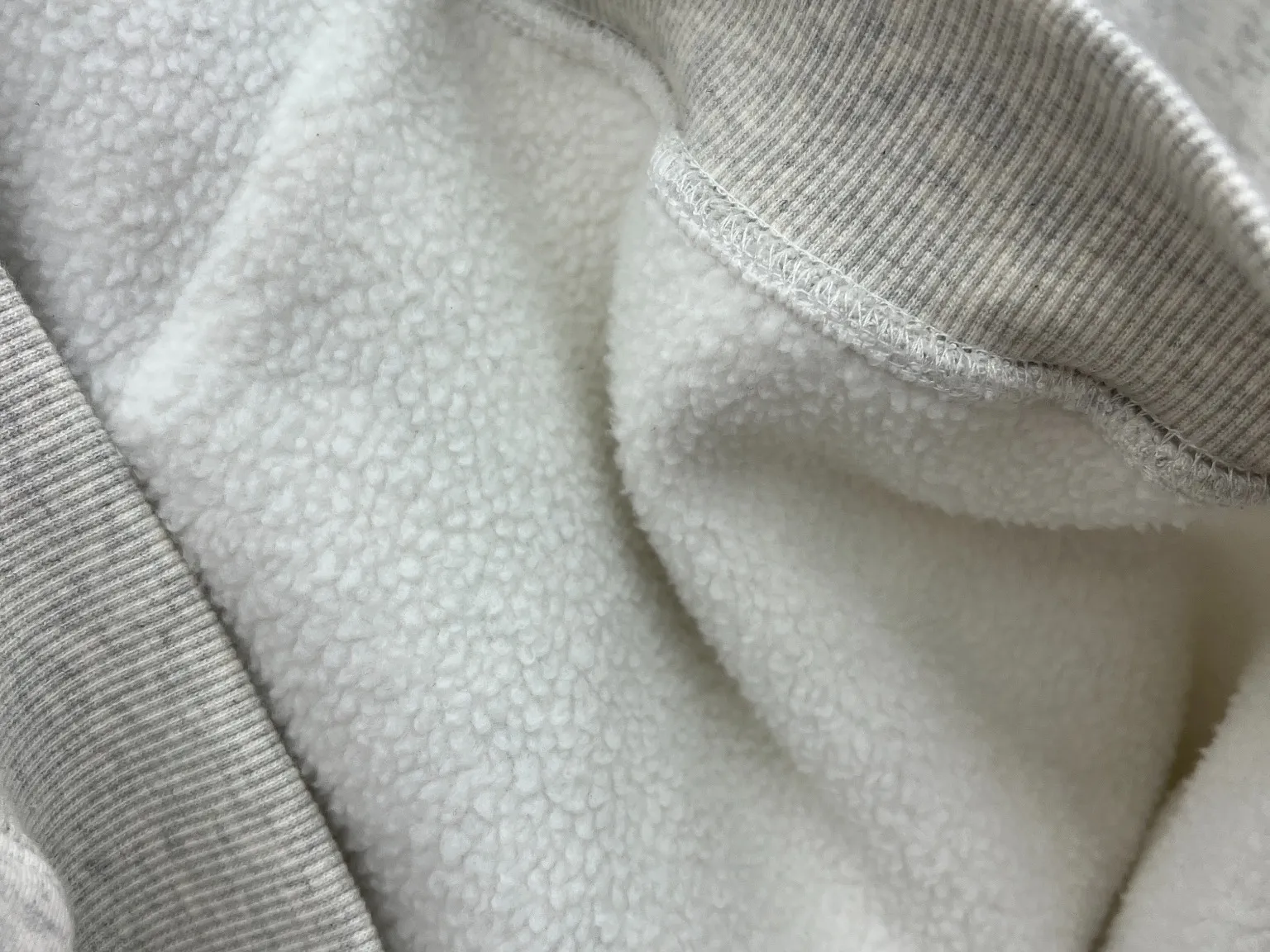 Hoodie fleece brushing and fabric surface consistency review before production