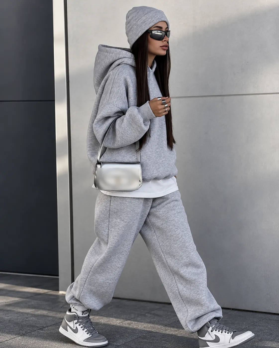 Streetwear and oversized hoodie and sweatshirt product direction
