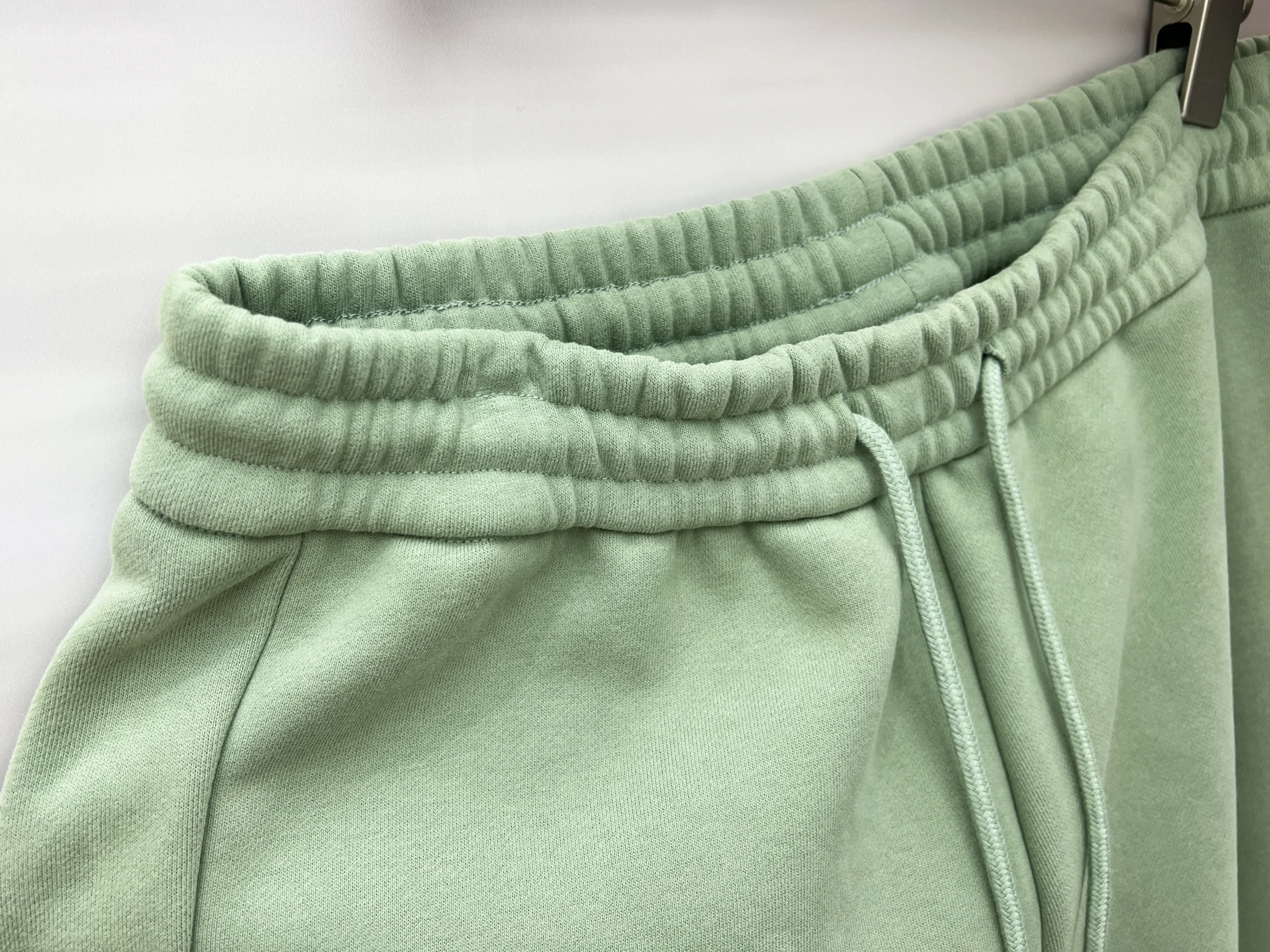 Knit jogger waistband construction detail